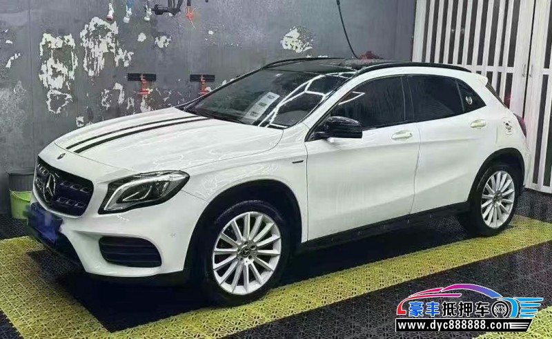 18年奔驰GLA轿车抵押车出售