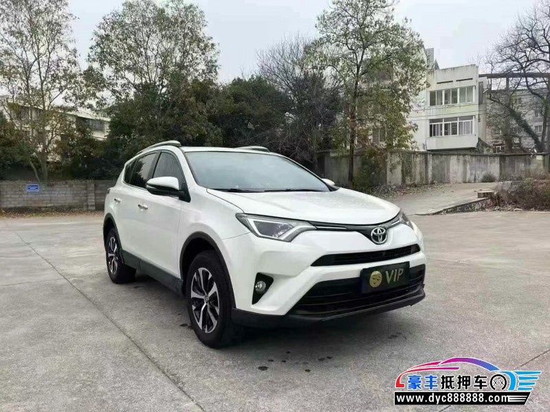 18年丰田RAV4轿车抵押车出售