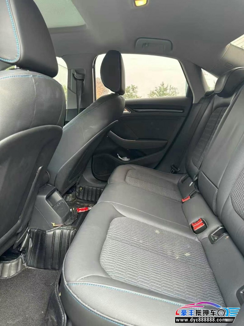 21年奥迪A3轿车抵押车出售