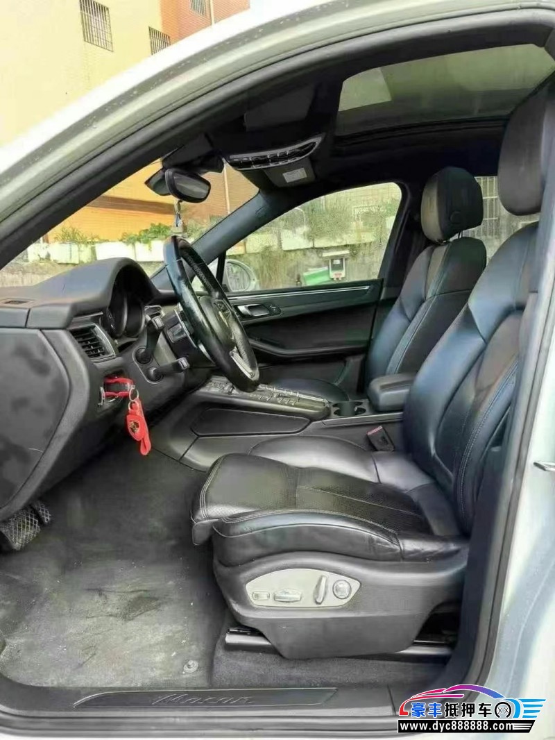 17年保时捷Macan迈凯轿车抵押车出售