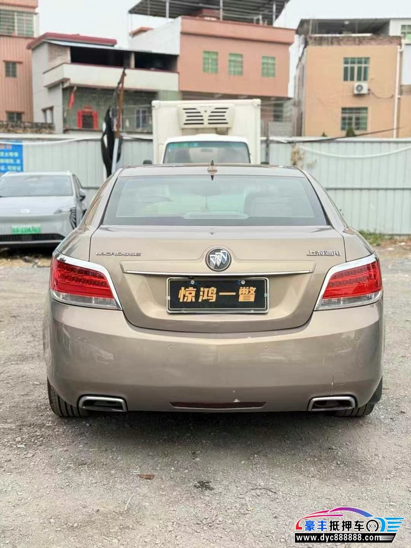 12年别克君越轿车抵押车出售