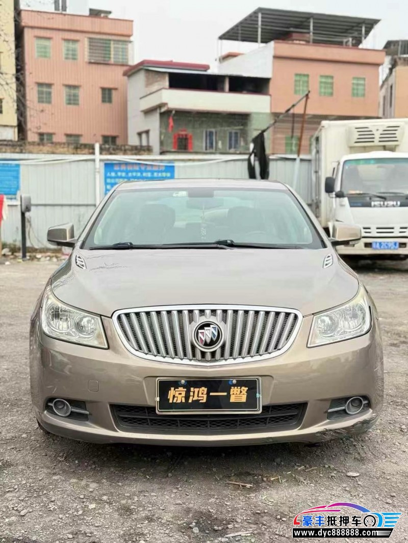 12年别克君越轿车抵押车出售