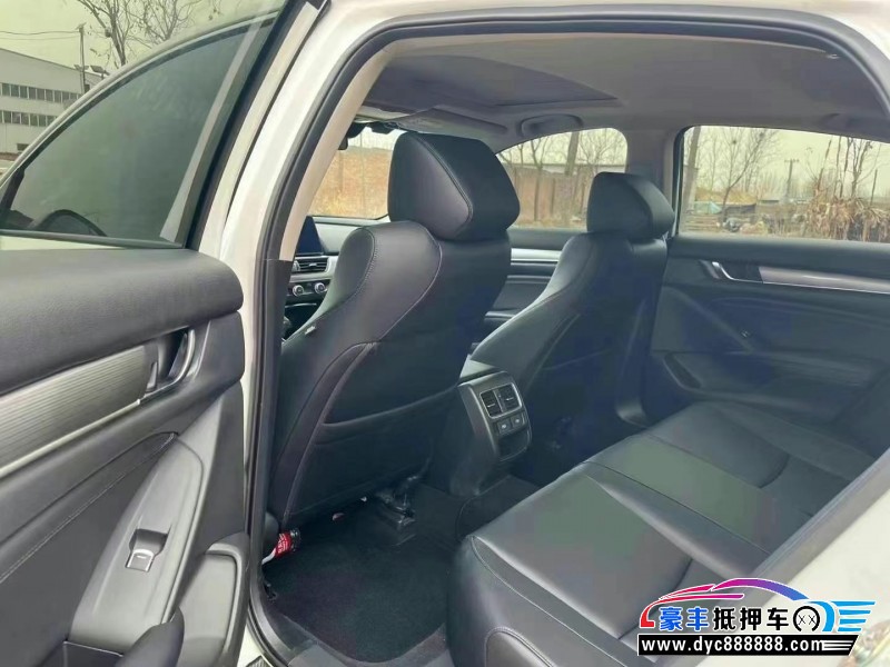 23年本田雅阁轿车抵押车出售