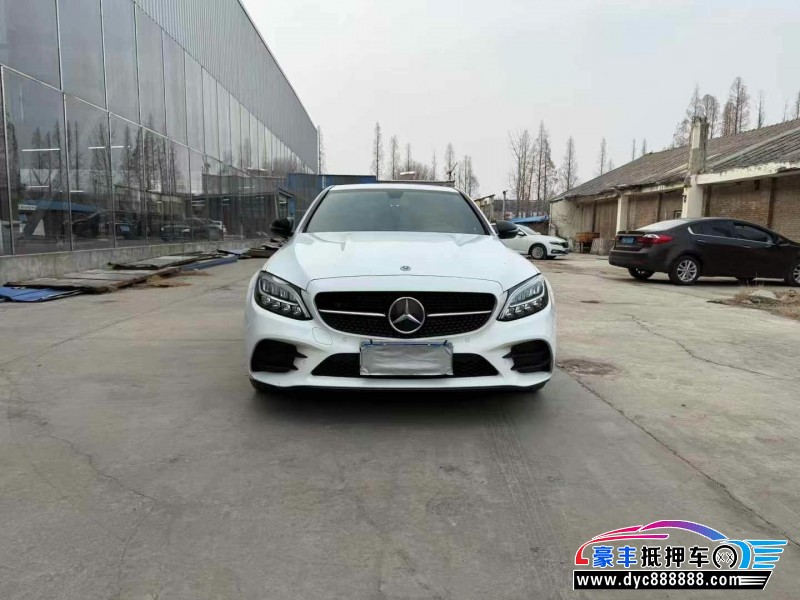 21年奔驰C轿车抵押车出售