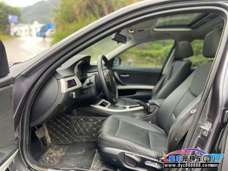 09年宝马3系轿车抵押车出售