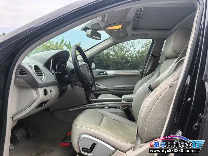 07年奔驰ML轿车抵押车出售