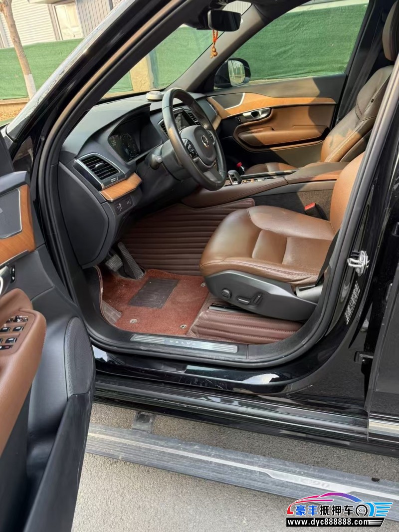 21年沃尔沃XC90轿车抵押车出售