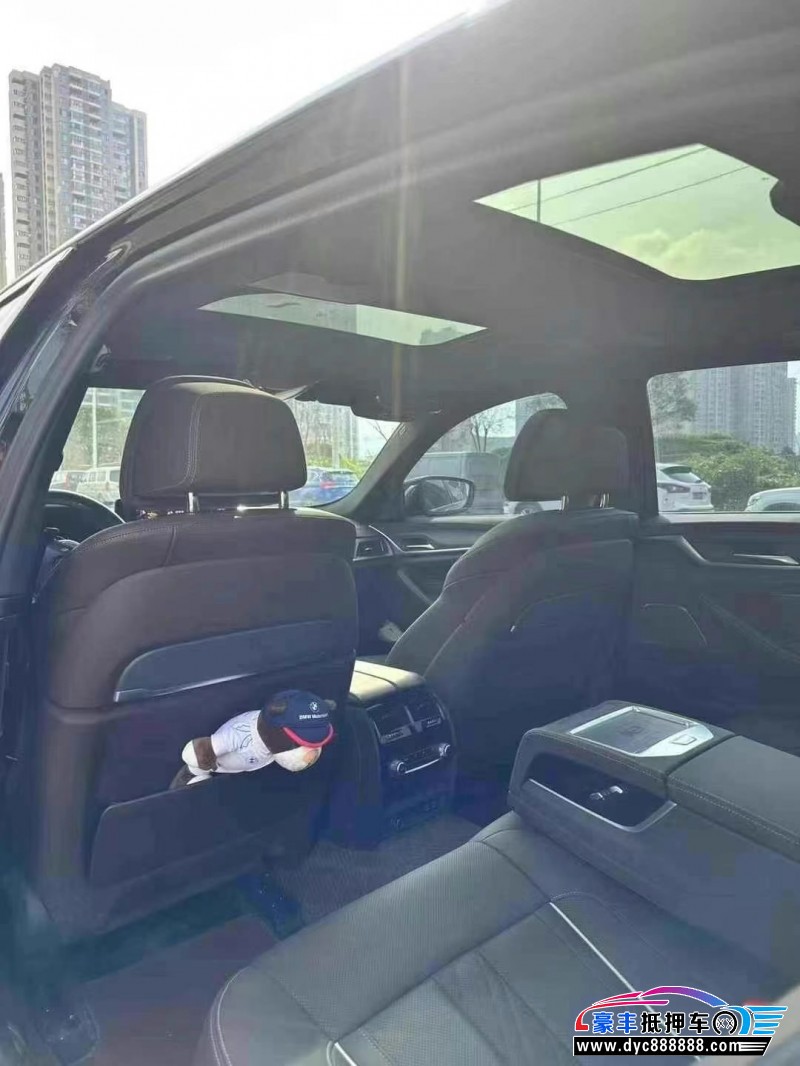 24年宝马5系轿车抵押车出售