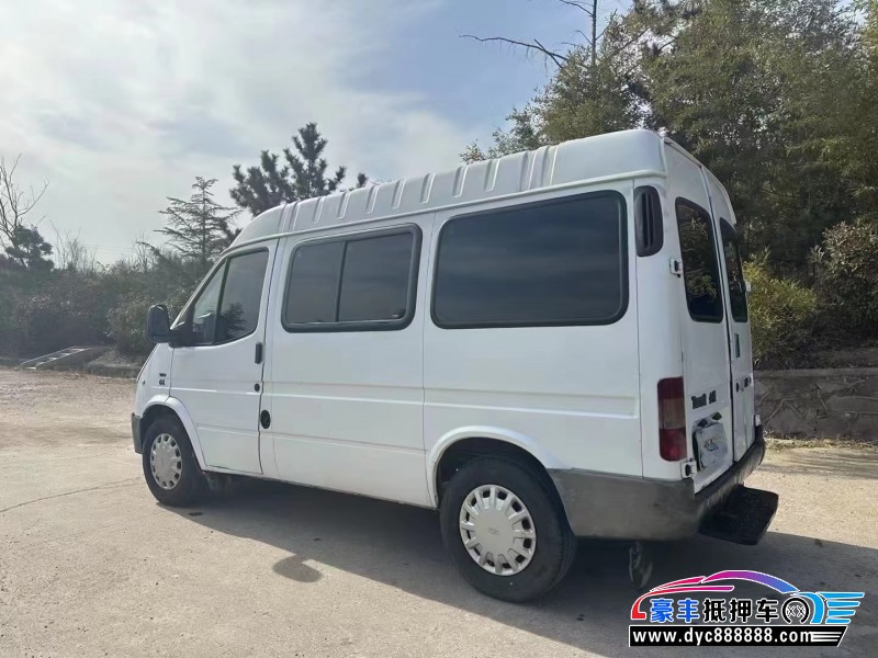 13年福特全顺轿车抵押车出售