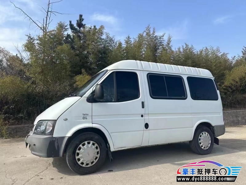 13年福特全顺轿车抵押车出售