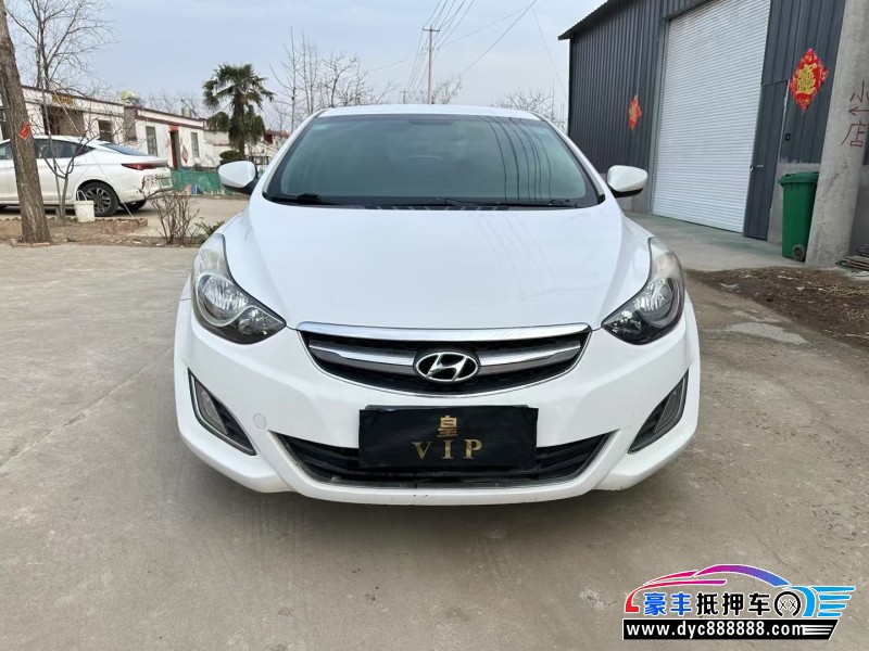 16年现代朗动轿车抵押车出售