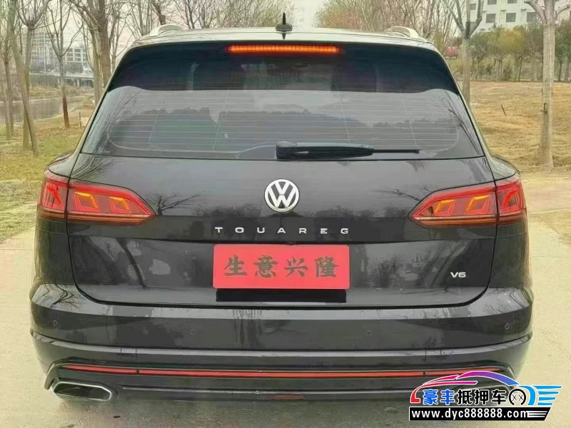 20年大众途锐轿车抵押车出售