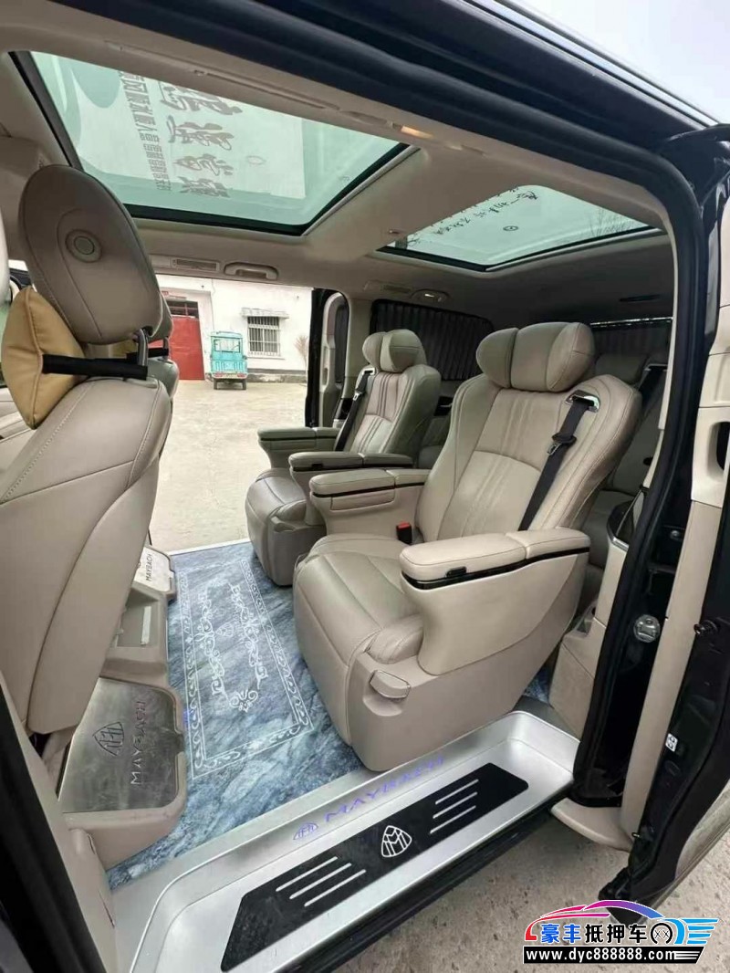 17年奔驰V轿车抵押车出售