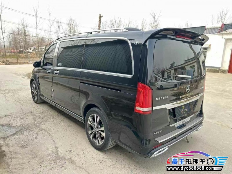 17年奔驰V轿车抵押车出售