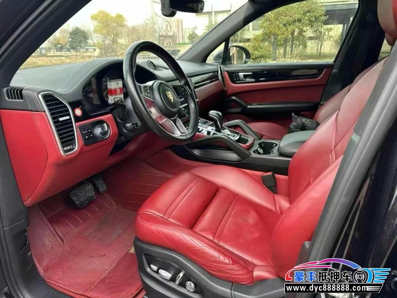 20年保时捷卡宴轿车抵押车出售