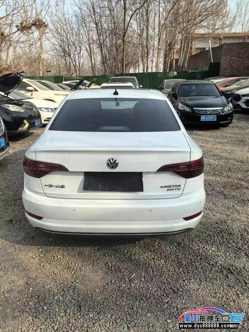 21年大众速腾轿车抵押车出售