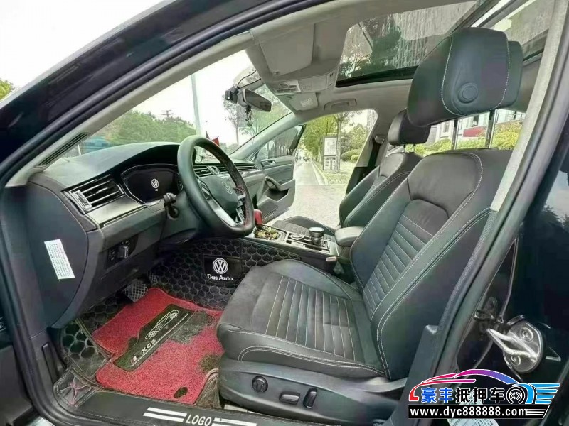 21年大众迈腾轿车抵押车出售