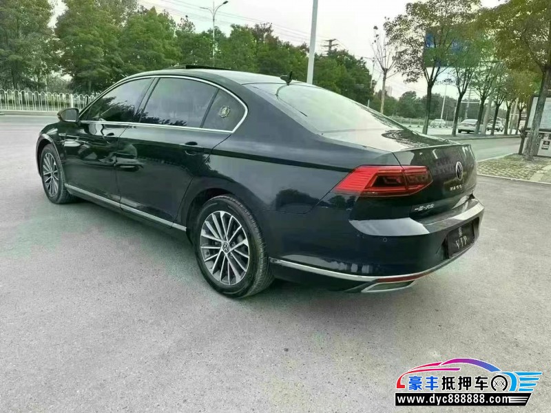 21年大众迈腾轿车抵押车出售