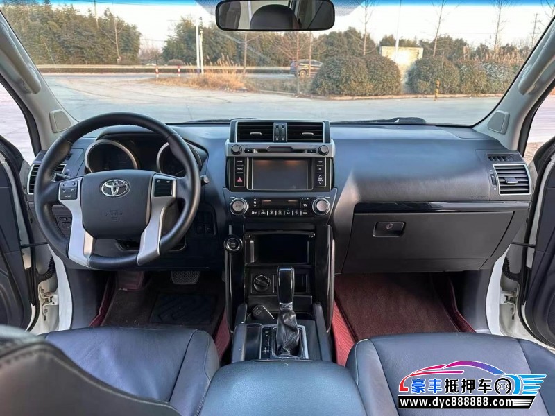 17年丰田普拉多（霸道）轿车抵押车出售