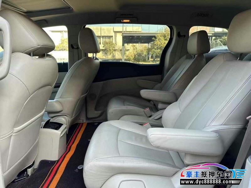 19年别克GL8轿车抵押车出售