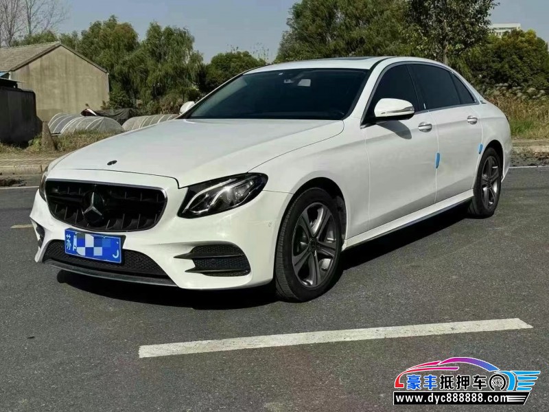 17年奔驰E轿车抵押车出售