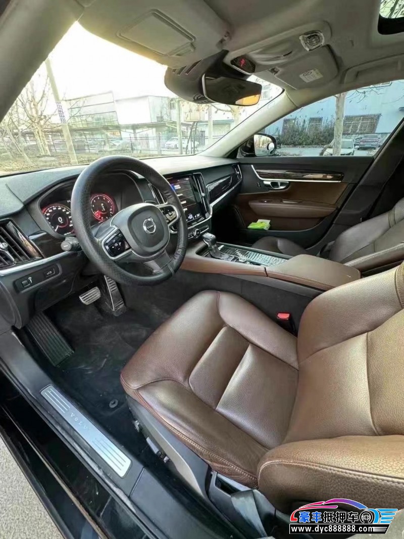 18年沃尔沃S90轿车抵押车出售