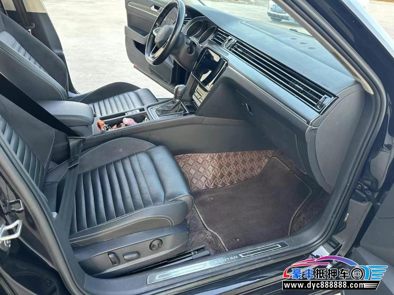 21年大众迈腾轿车抵押车出售