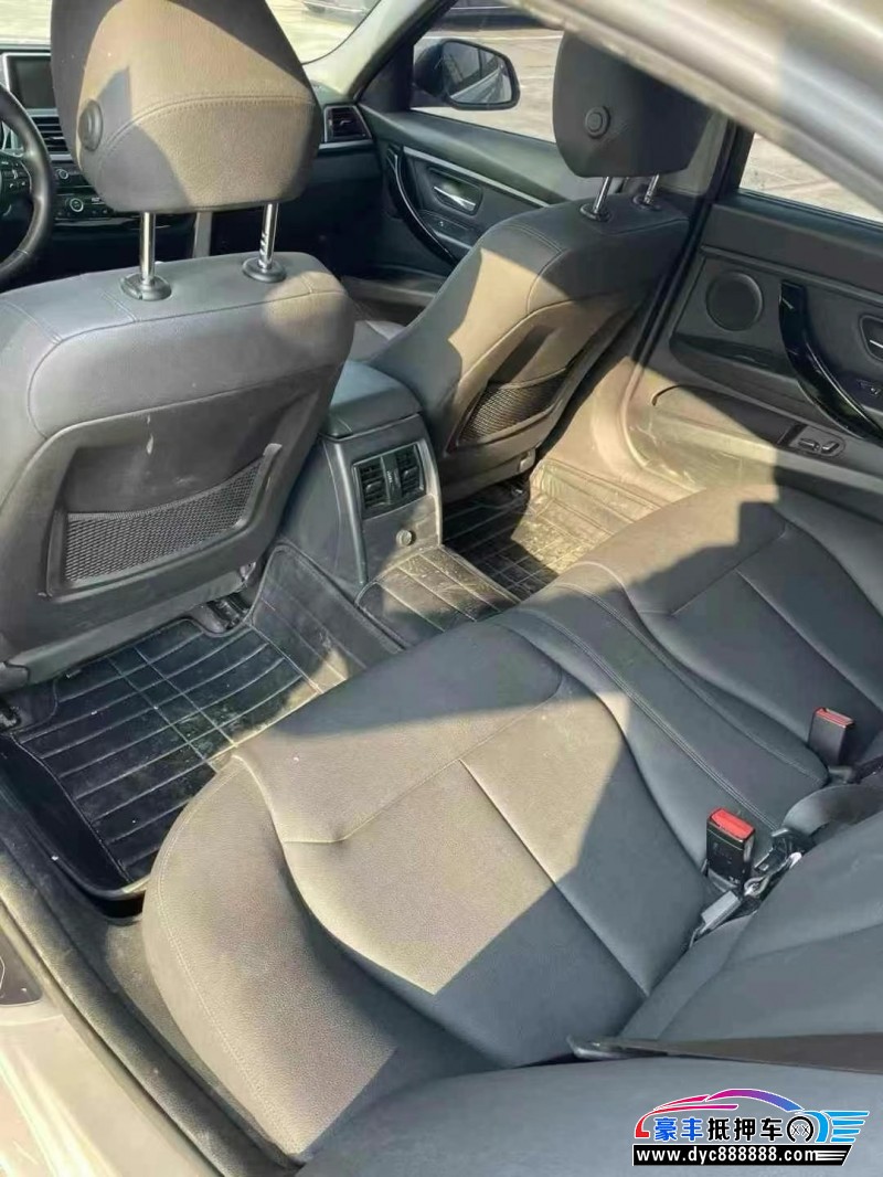 17年宝马3系轿车抵押车出售