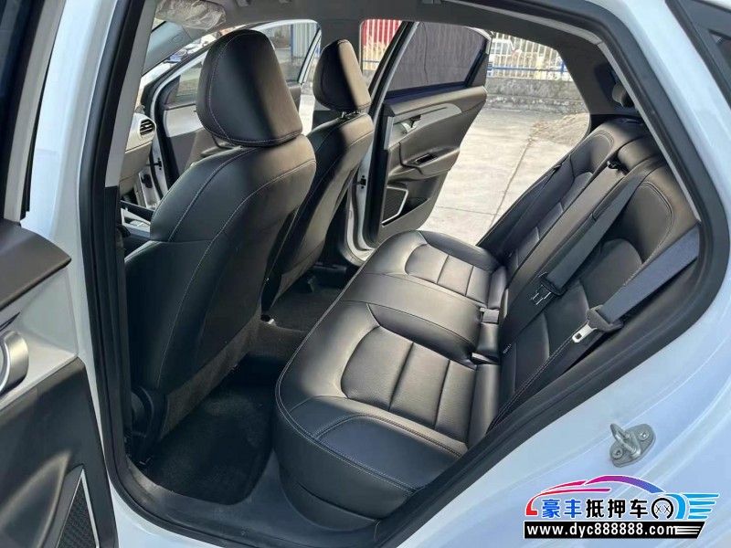 23年吉利几何轿车抵押车出售