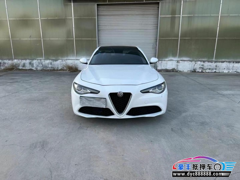 17年阿尔法·罗密欧Giulia轿车抵押车出售