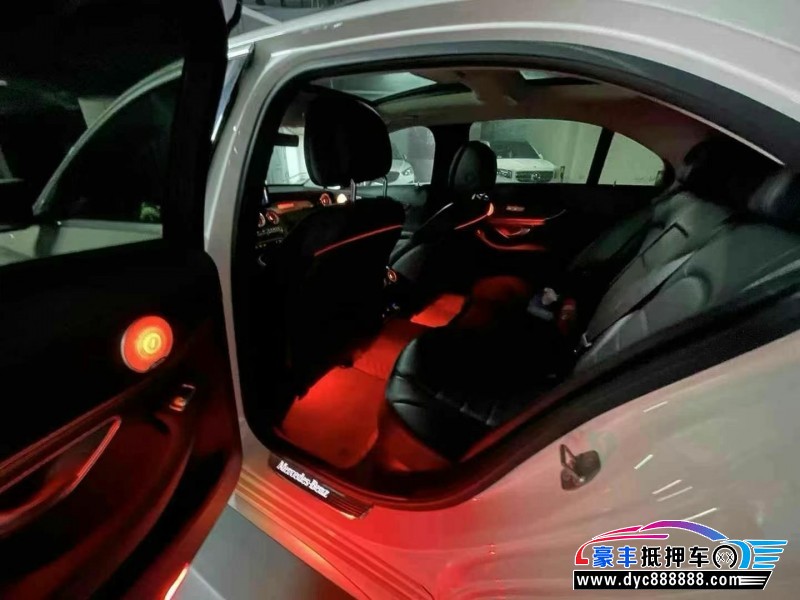 20年奔驰C轿车抵押车出售