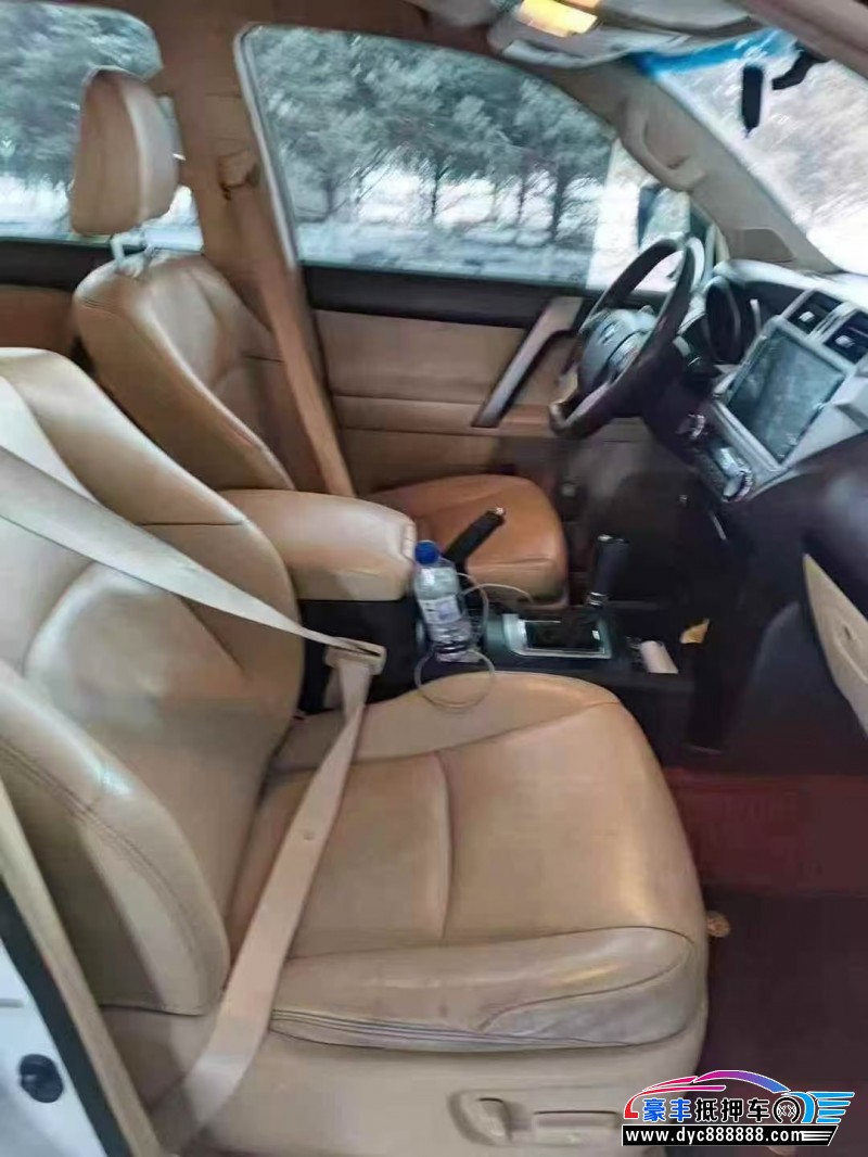 17年丰田普拉多（霸道）轿车抵押车出售