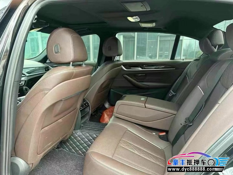 22年宝马5系轿车抵押车出售