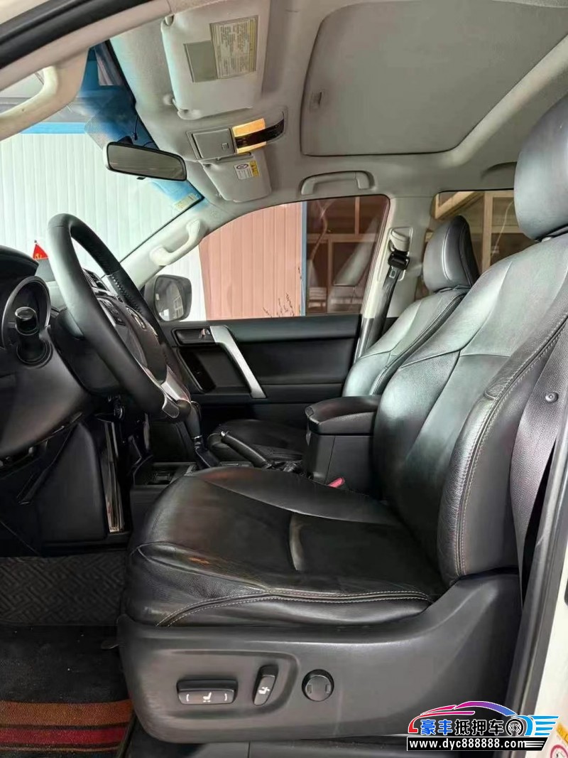 16年丰田普拉多（霸道）轿车抵押车出售