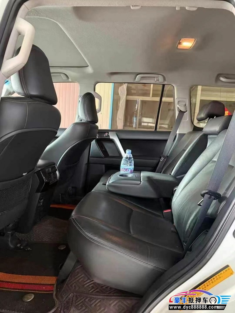 16年丰田普拉多（霸道）轿车抵押车出售