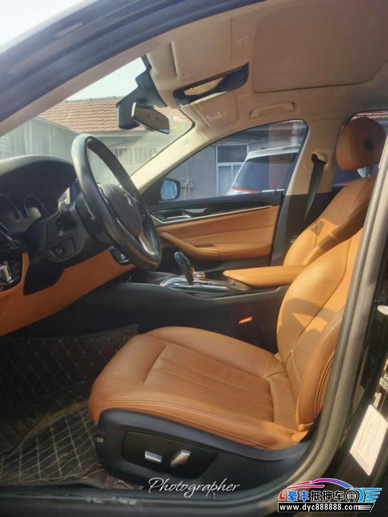 18年宝马5系轿车抵押车出售