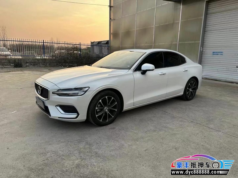 22年沃尔沃S60轿车抵押车出售