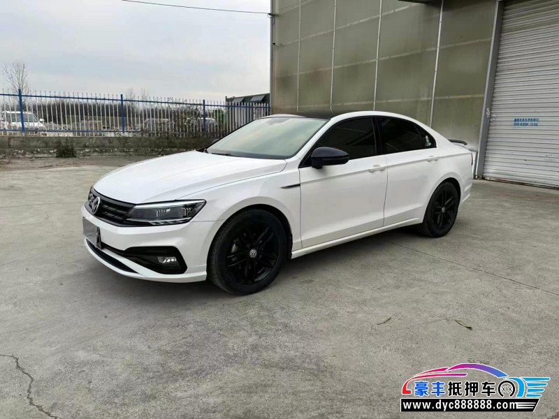 22年大众凌渡轿车抵押车出售