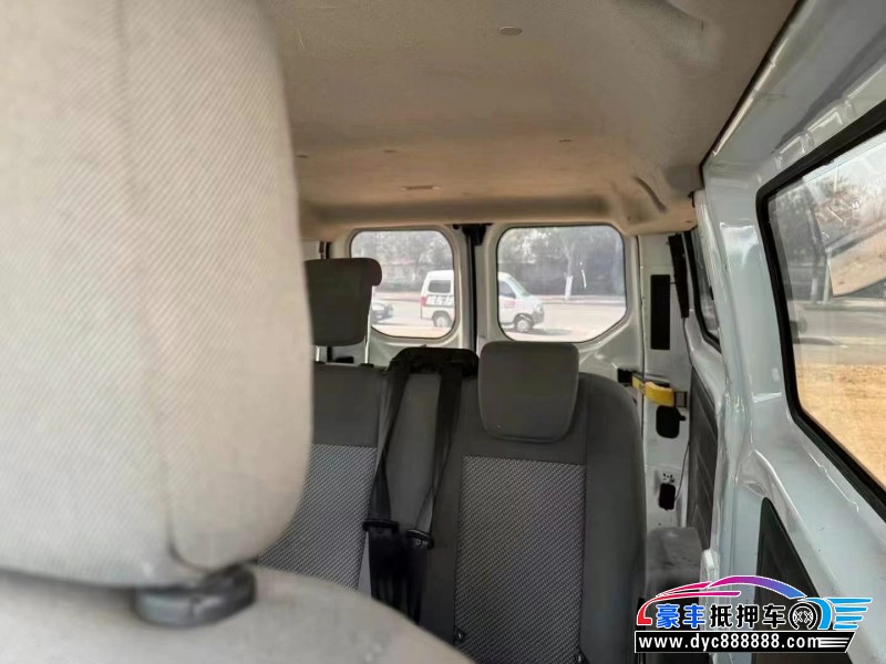 18年福特全顺轿车抵押车出售