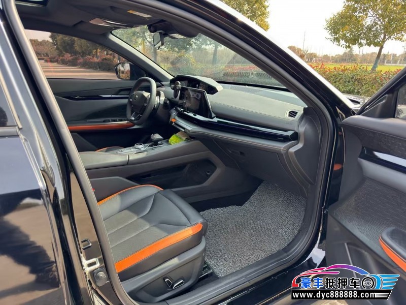 24年长安长安UNI轿车抵押车出售