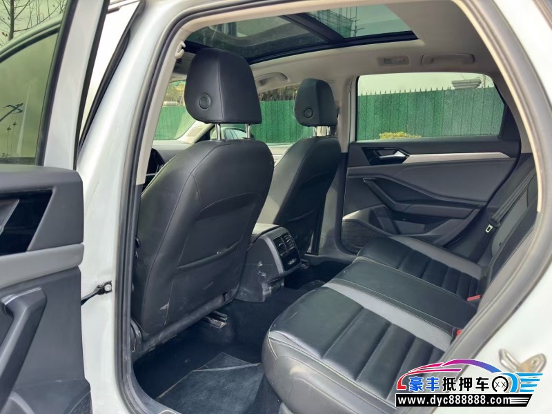 20年大众速腾轿车抵押车出售