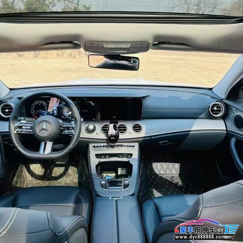 22年奔驰E轿车抵押车出售