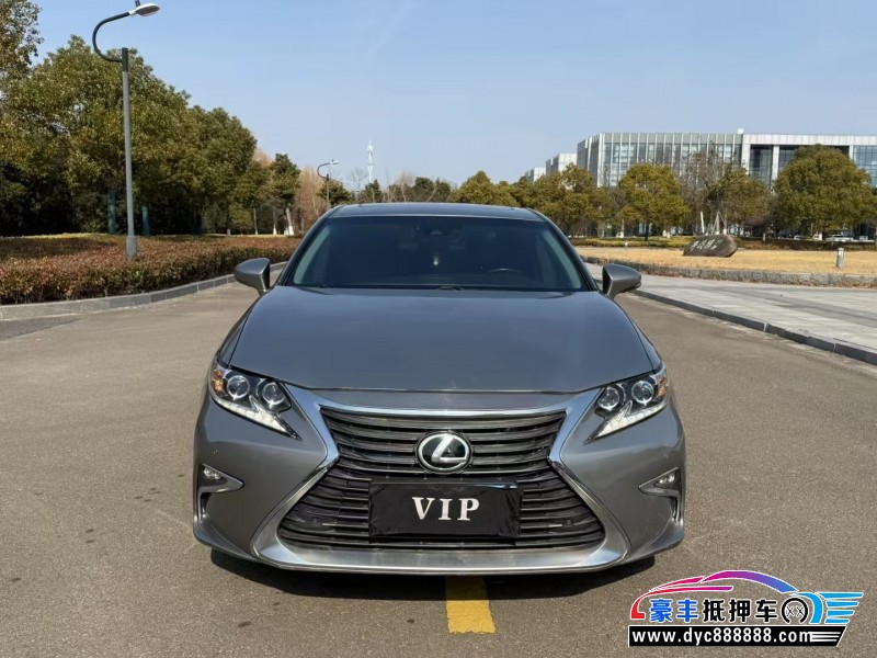 16年雷克萨斯ES轿车抵押车出售
