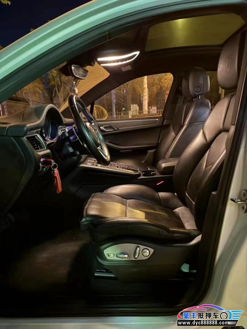 17年保时捷Macan迈凯轿车抵押车出售