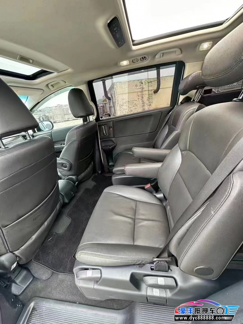 17年本田艾力绅轿车抵押车出售