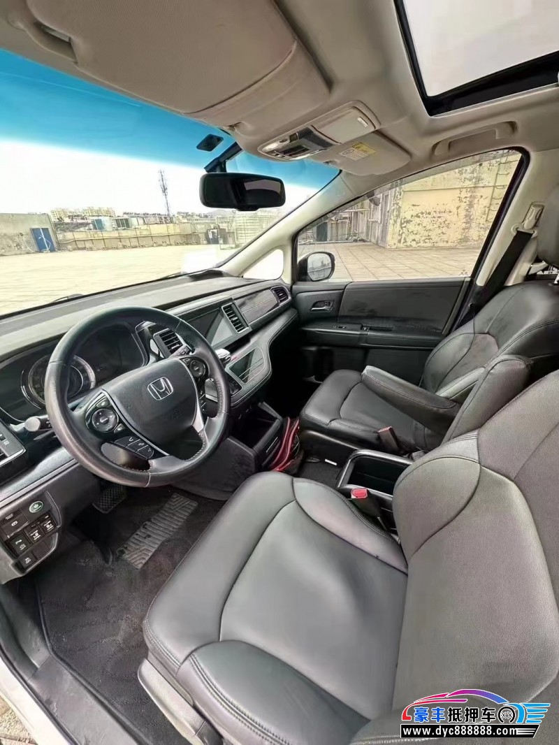 17年本田艾力绅轿车抵押车出售