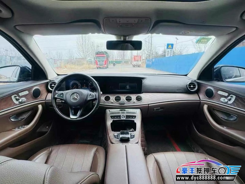18年奔驰E轿车抵押车出售