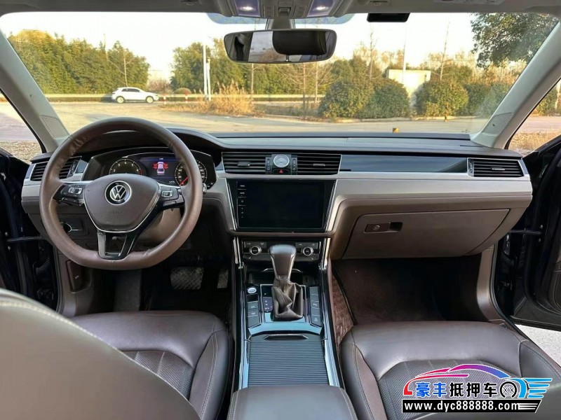 21年大众辉昂轿车抵押车出售