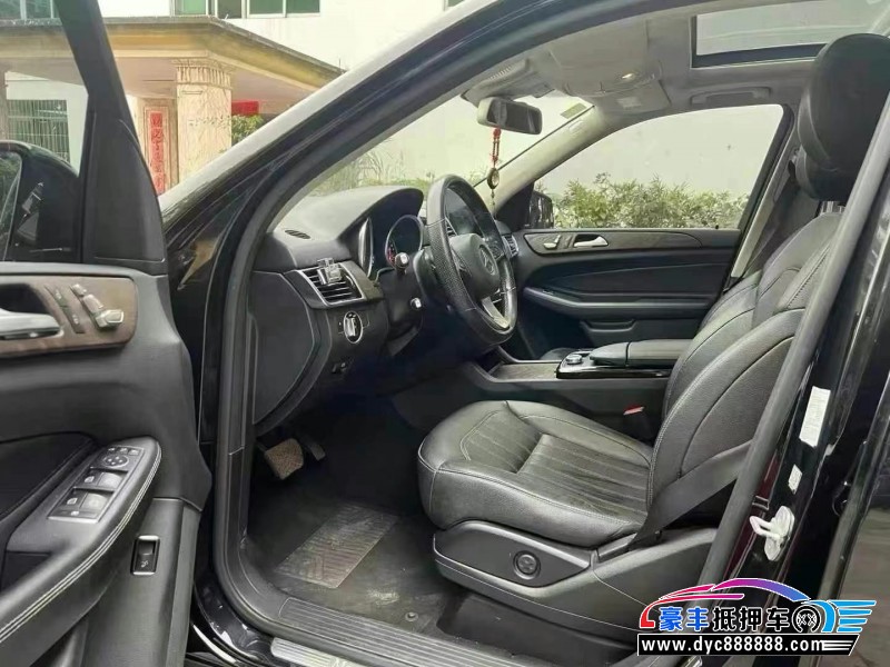 17年奔驰GLE轿车抵押车出售