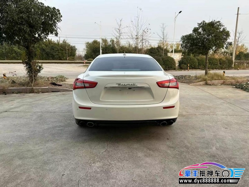 15年玛莎拉蒂Ghibli轿车抵押车出售